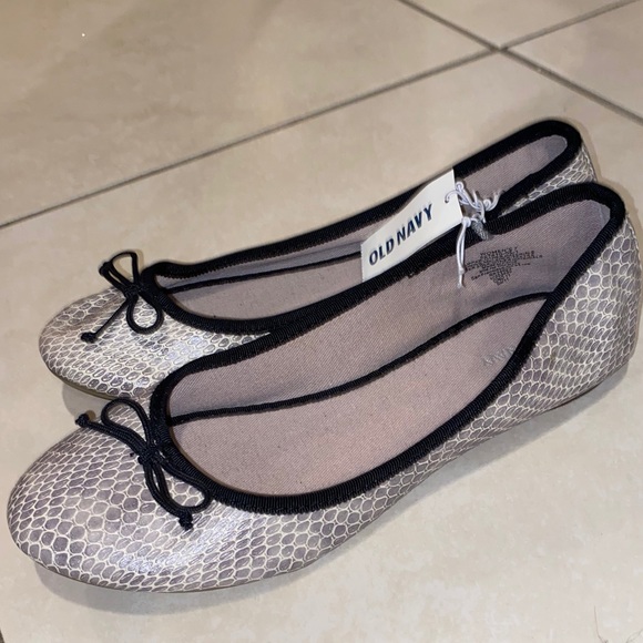 NWT Old Navy Ballet Flats - Picture 3 of 3